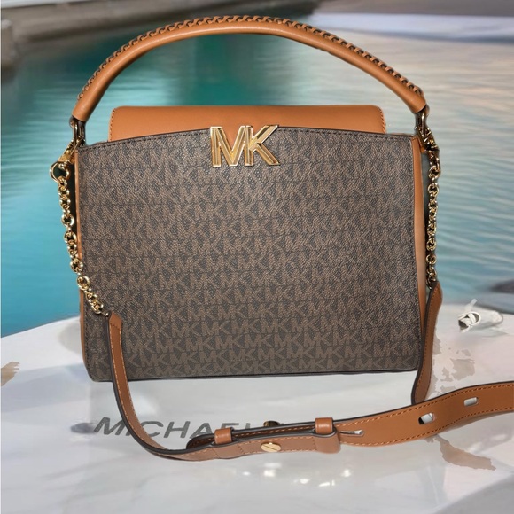 Michael Kors Karlie - Picture 3 of 14